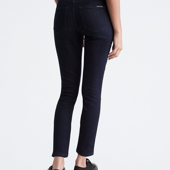 Calvin Klein Skinny Fit Mid Rise Repreve® Del Mar Ankle Jeans Size 16 - Picture 2 of 5
